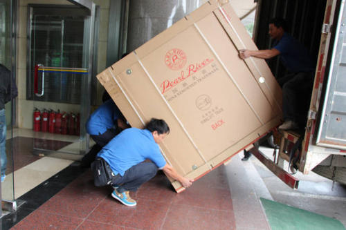 石棉钢琴贵重工艺品无忧运